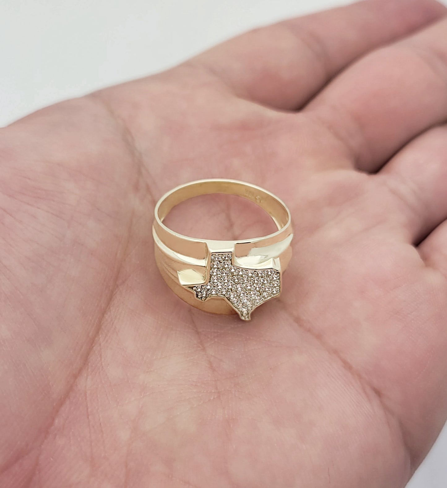 STUNU 10K Yellow Gold Texas Ring CZ