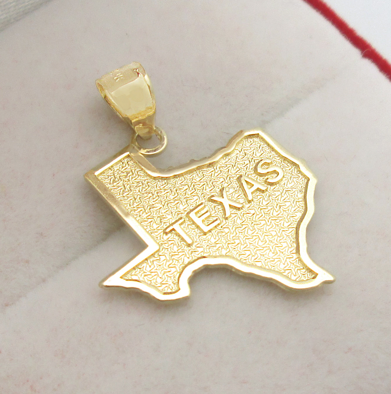 10K Yellow Gold Texas State Map Pendant