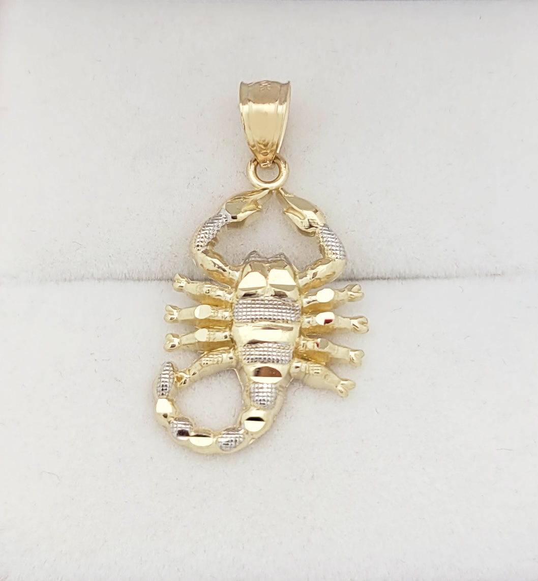 10K Yellow Gold Scorpio Necklace Pendant Zodiac Scorpions Charm
