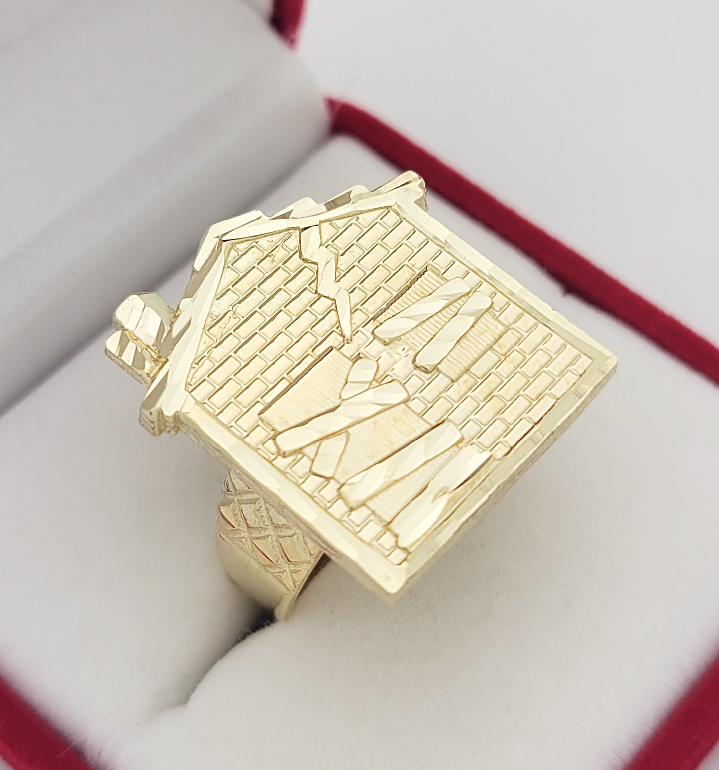 10K Yellow Gold Trap House Ring Head Size 0.95 in x 0.9 in
