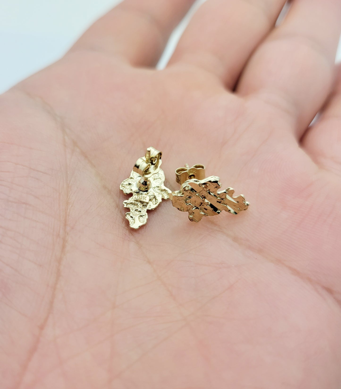 10k Yellow Gold Nugget Earrings Mens Womens Nugget 14 mm x 9.5 mm