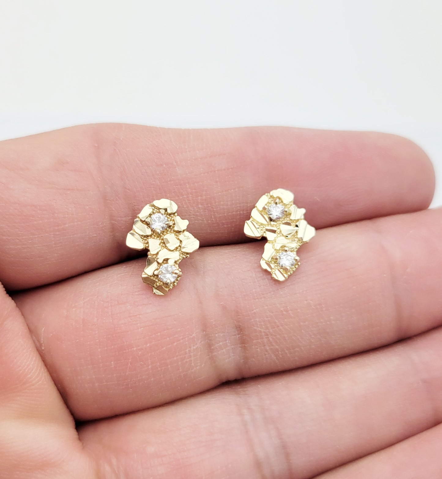 Men's 10k Yellow Gold Nugget With CZ Earrings 0.5 inch