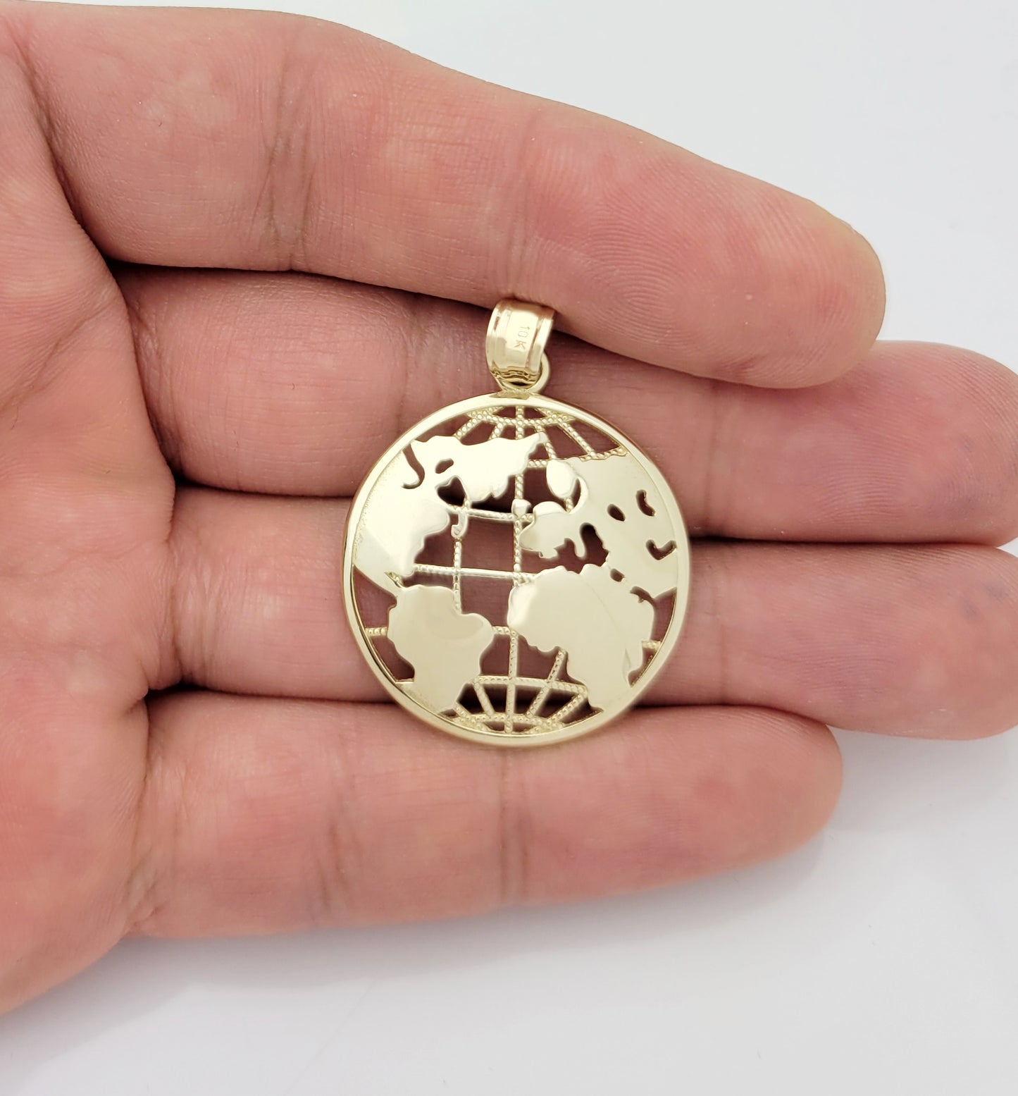 10K Yellow Gold World Map Pendant Globe Charm Plain Design 1.1 in Diameter