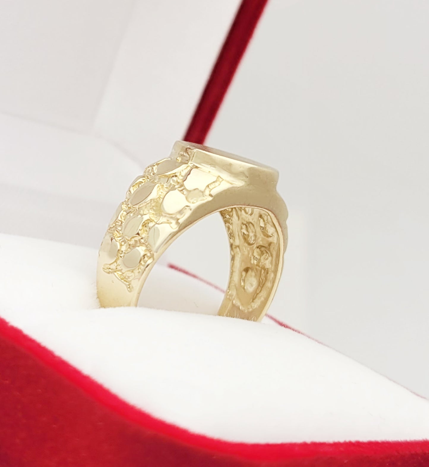 10K Yellow Gold Mens Nugget Signet Ring