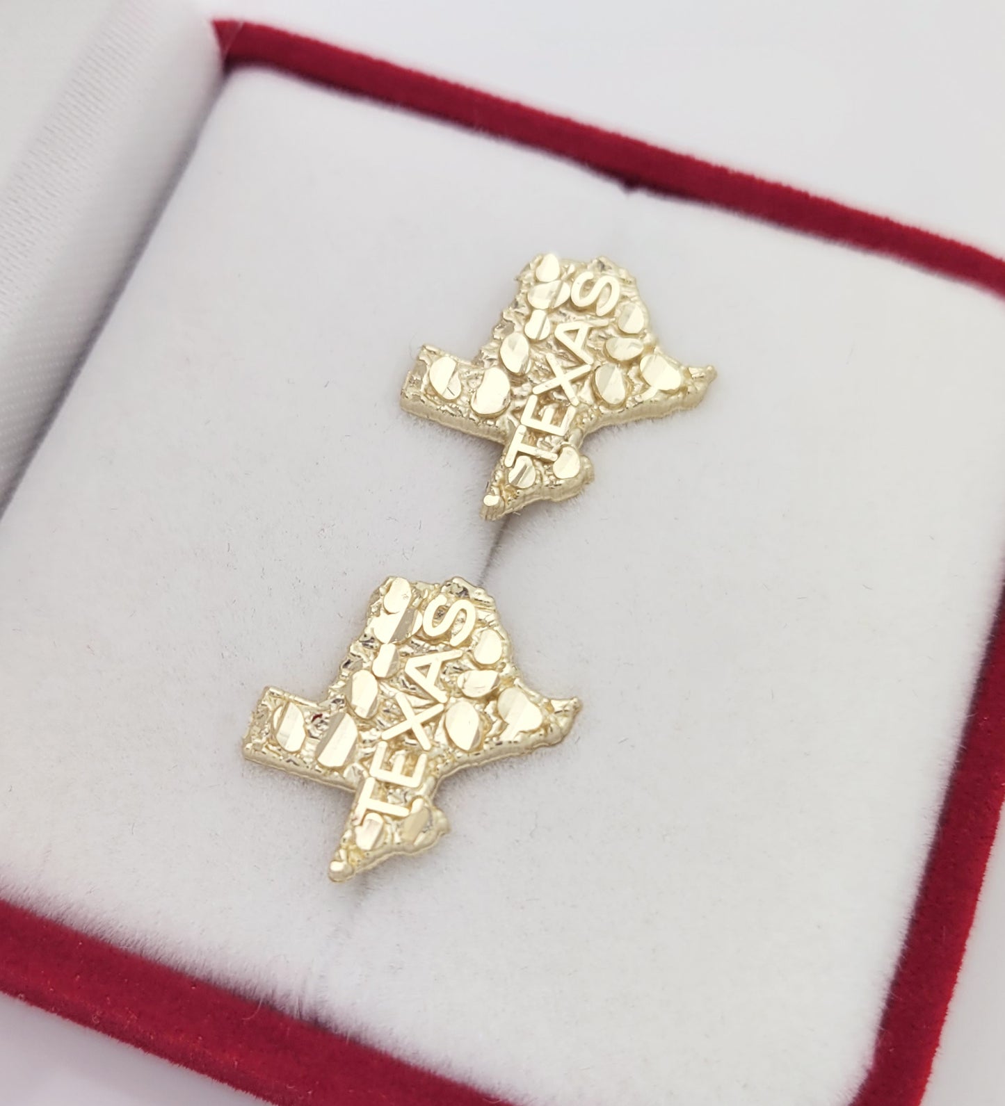 10k Yellow Gold Texas Nugget Earrings Mens Womens 0.6 in x 0.6 in