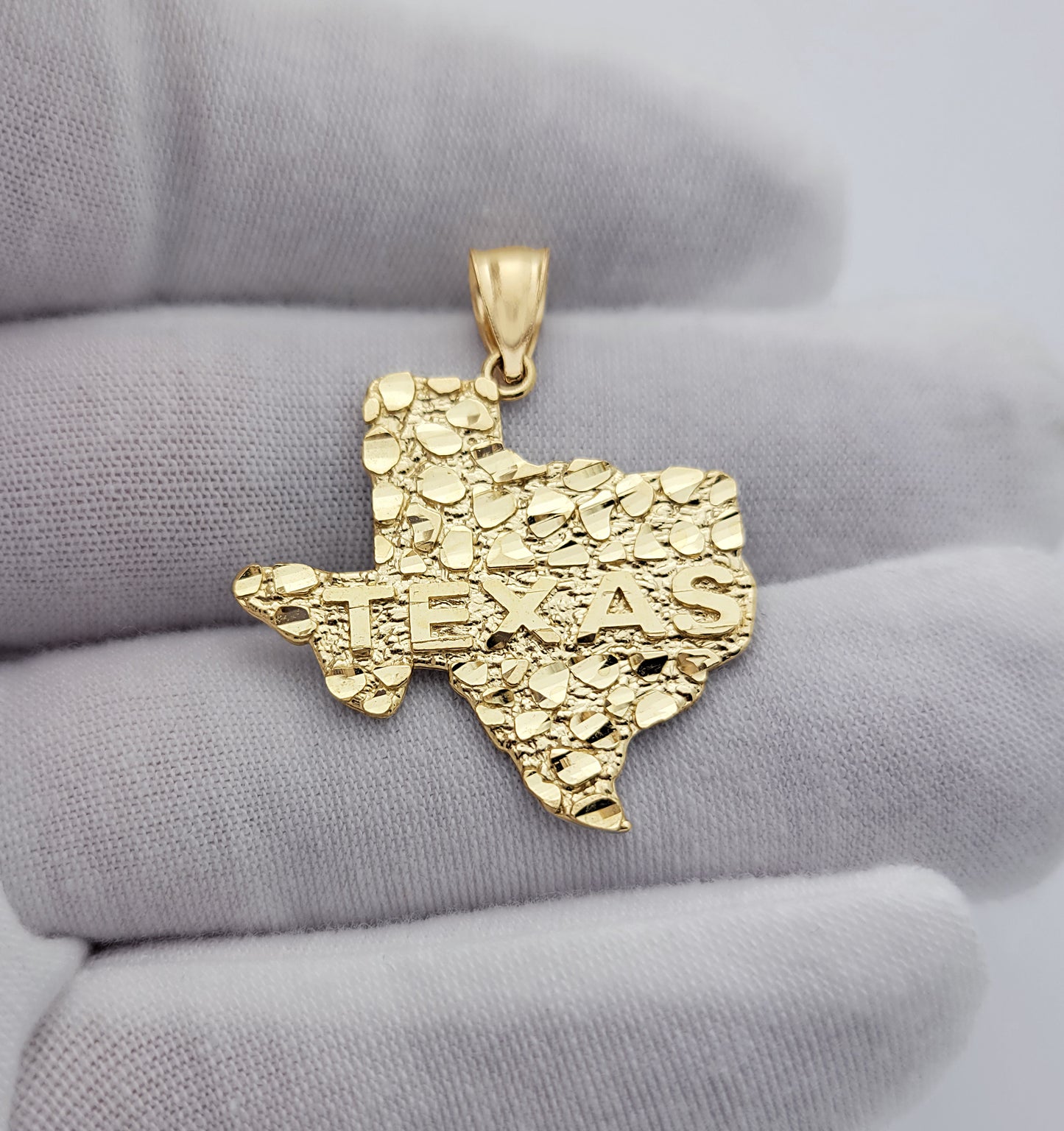 10K Yellow Gold Texas State Map Necklace Pendant Nugget Gold Texas Charm