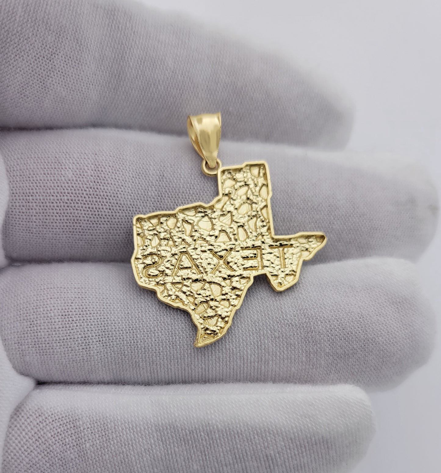 10K Yellow Gold Texas State Map Necklace Pendant Nugget Gold Texas Charm