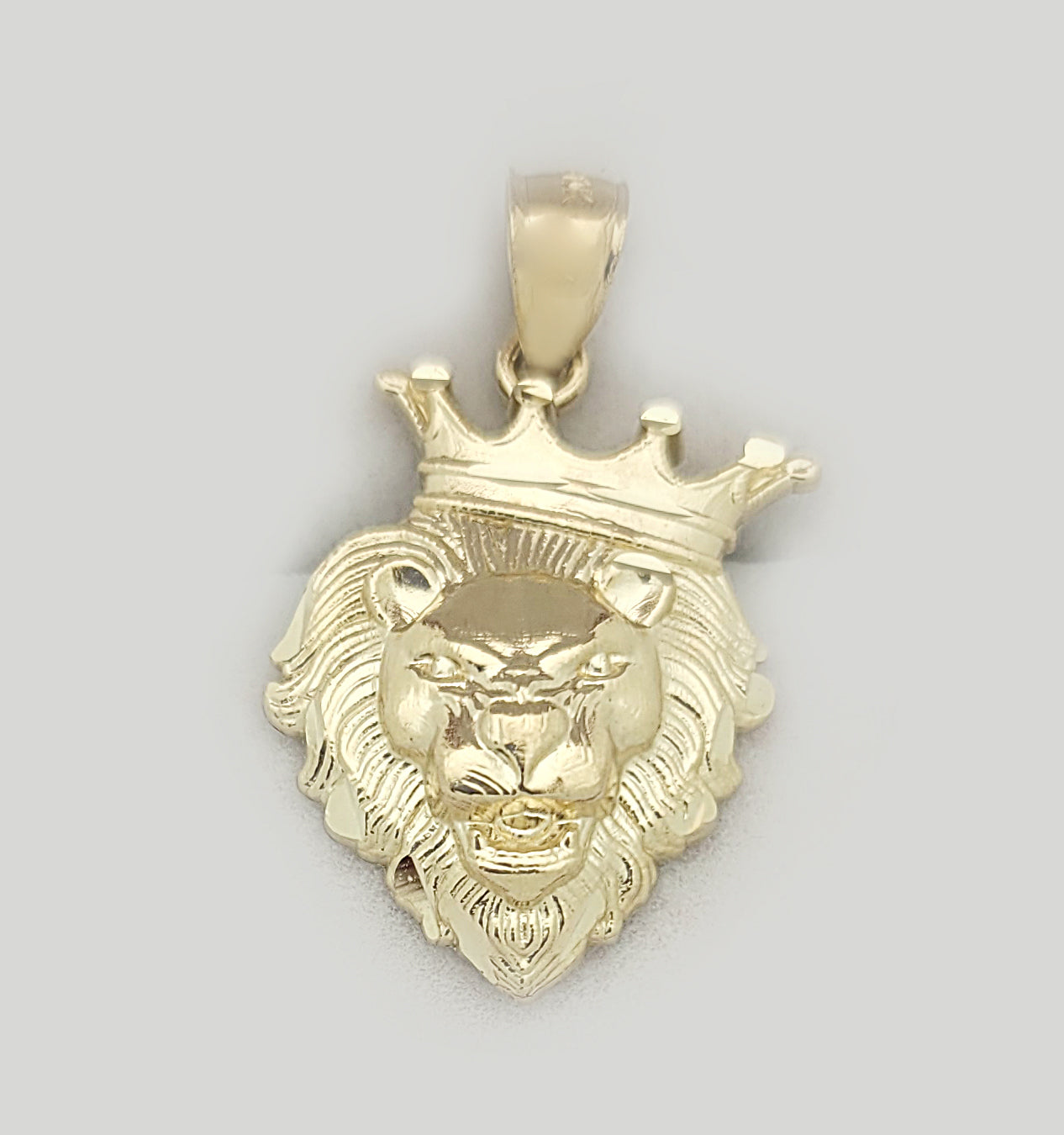 10K Yellow Gold Crown Lion Face Charm Pendant Lion Head Crown