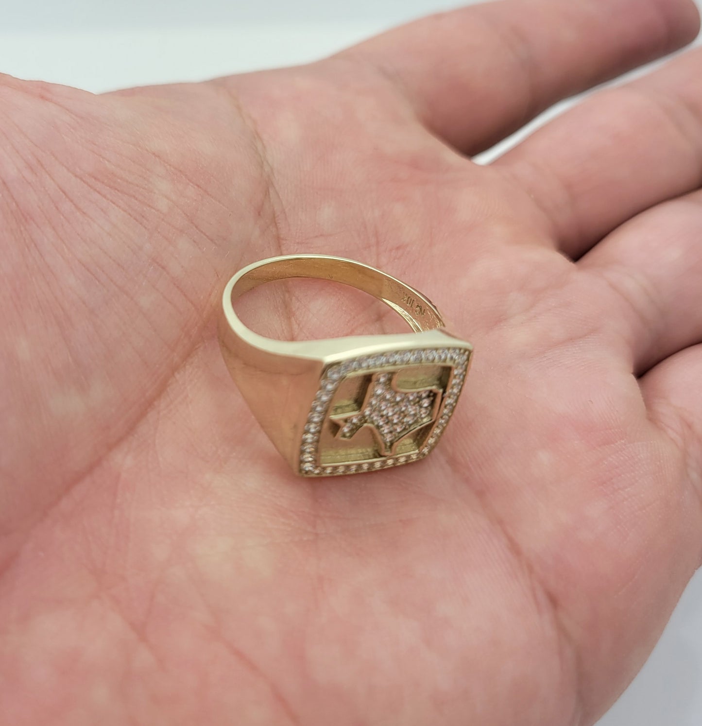 STUNU 10K Yellow Gold Texas Ring CZ Ring Size 11.5