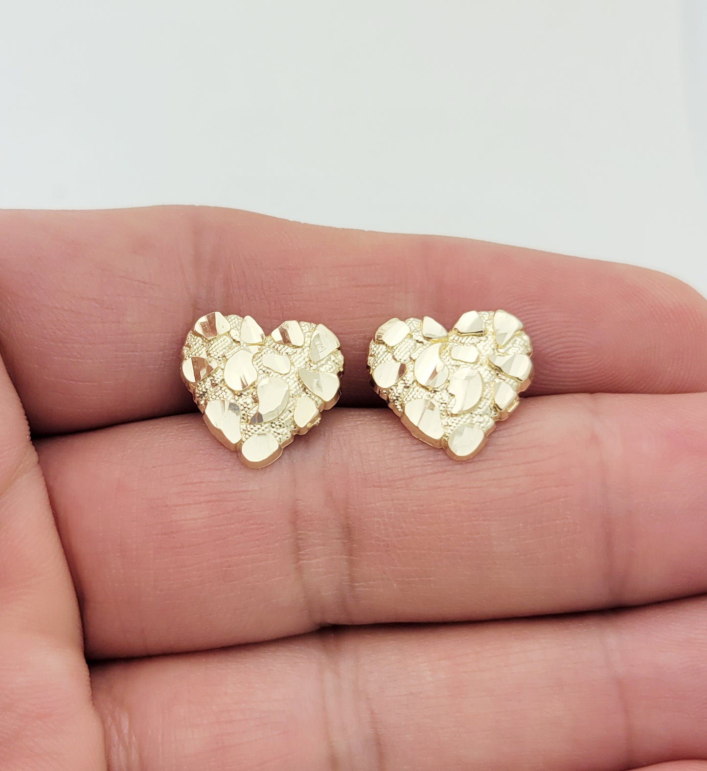 10K Yellow Gold Diamond Cut Nugget Heart Earrings Large