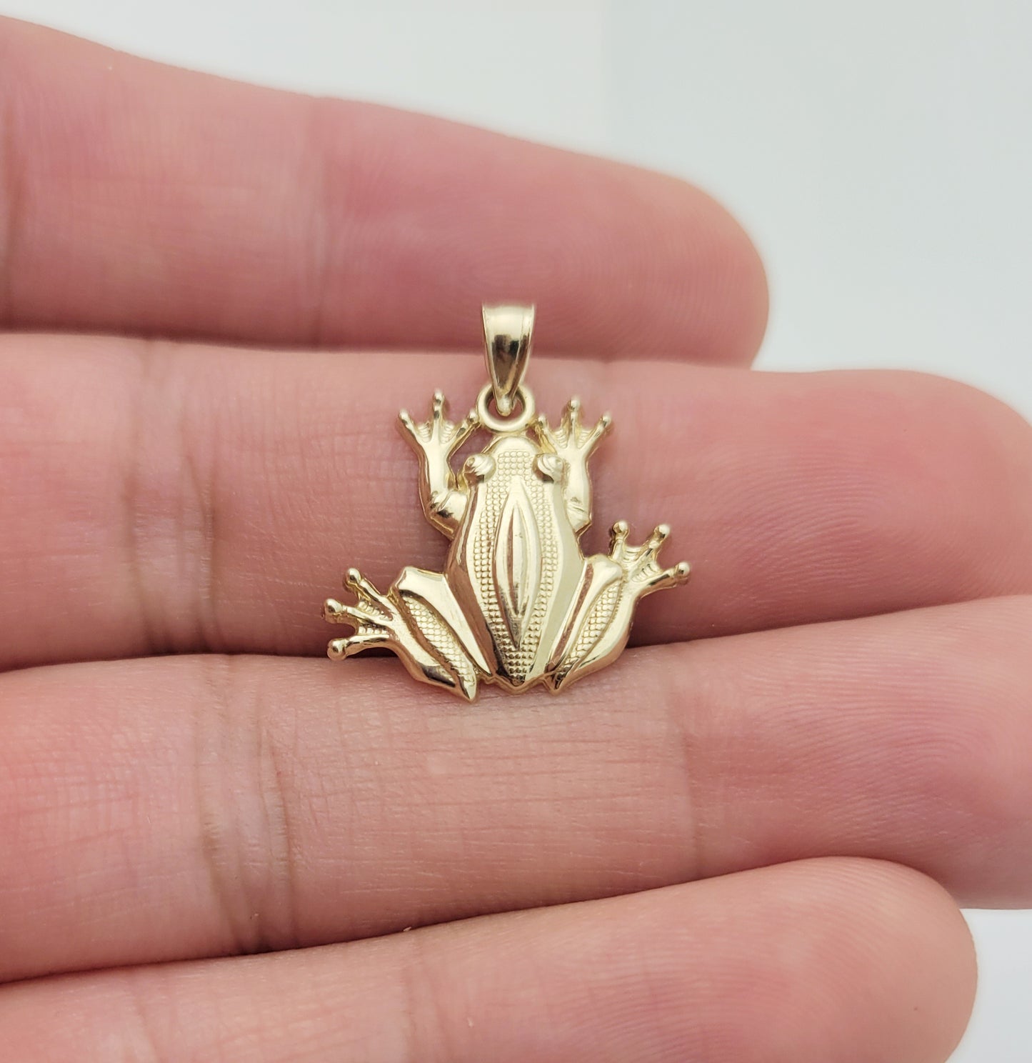 10K Yellow Gold Frog Charm Pendant