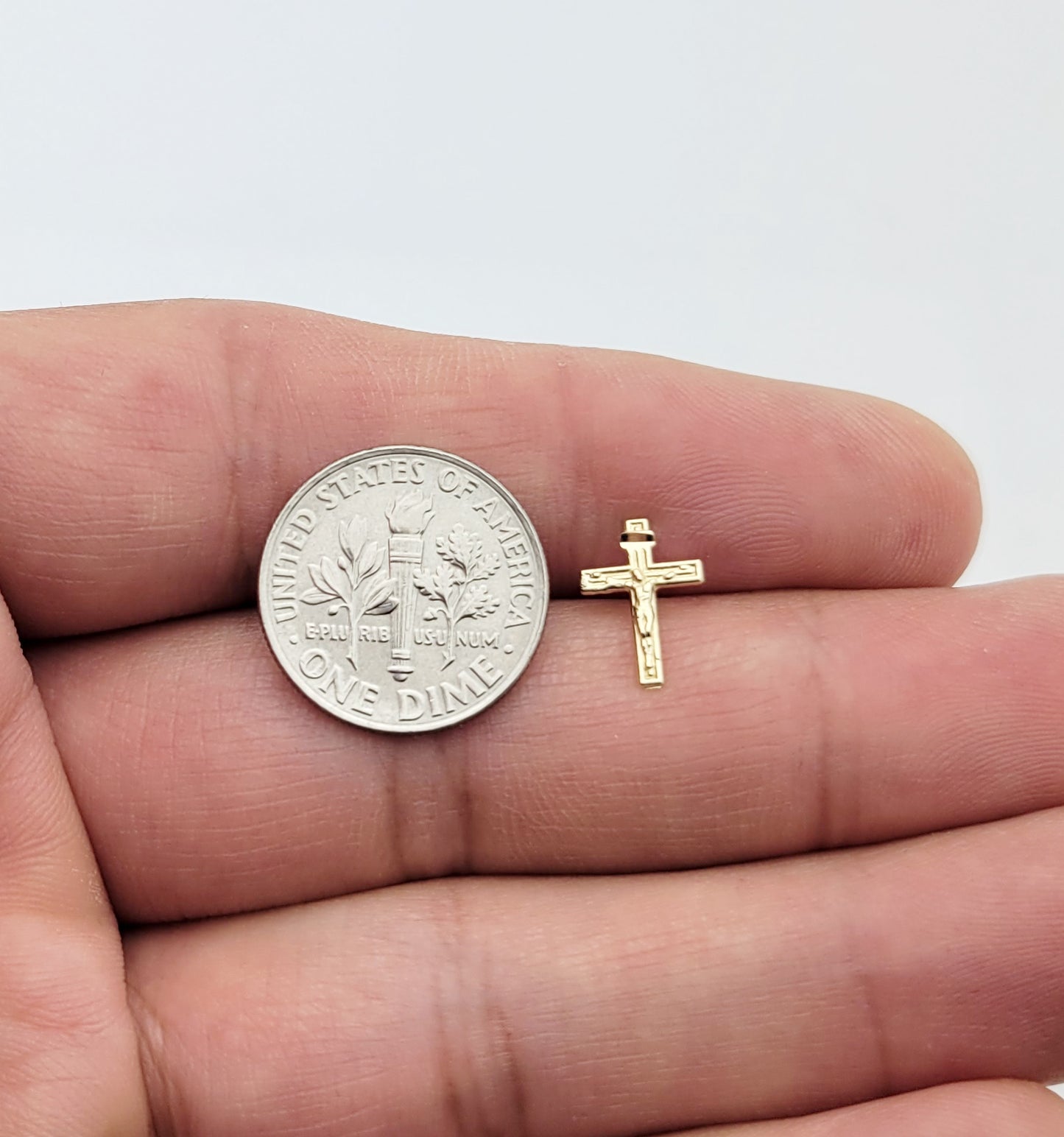 10K Yellow Gold Cross Earrings 11 mm x 8 mm