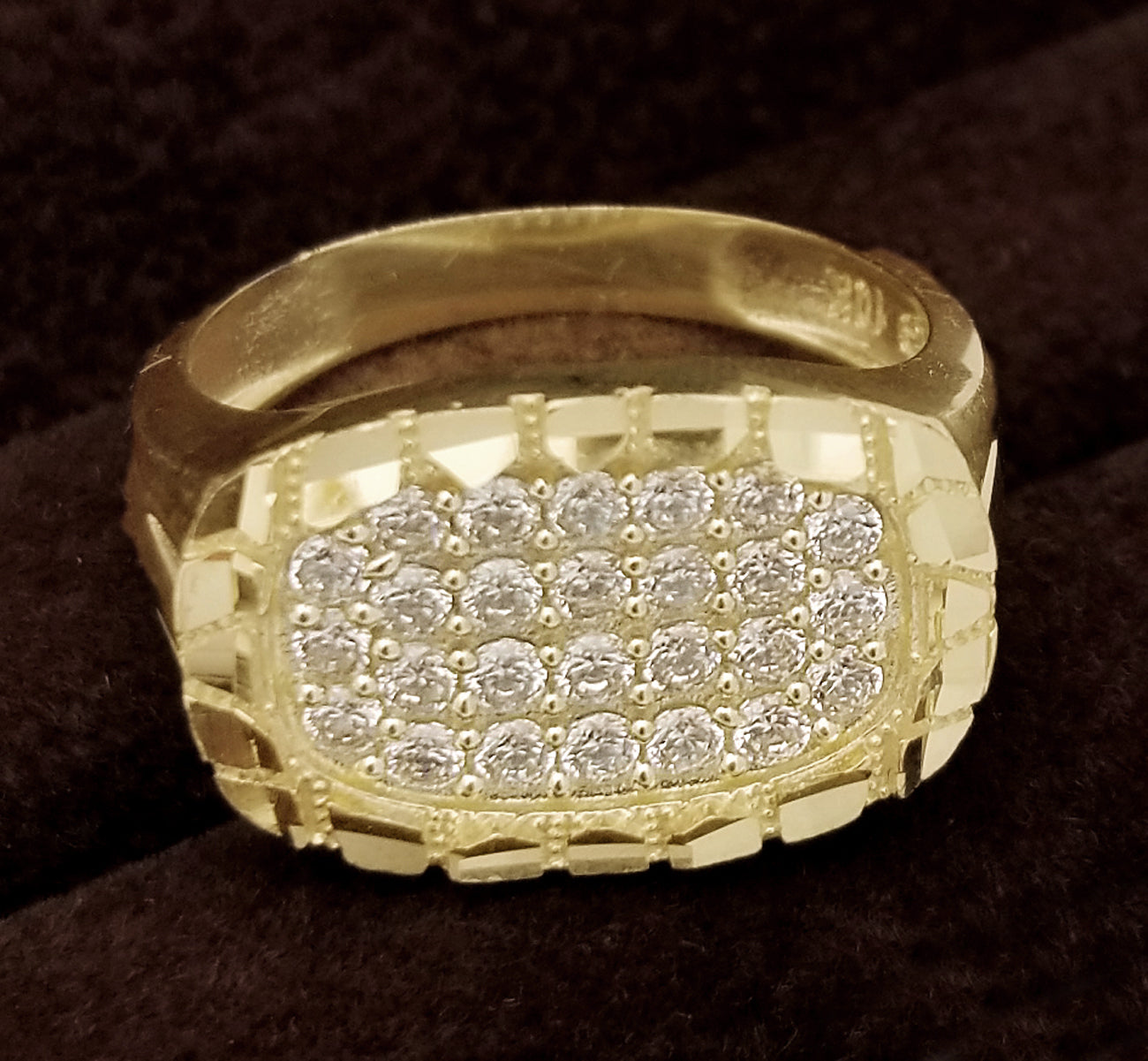 10K Yellow Gold Mens Ring Nugget Frame Ring Oval Shape