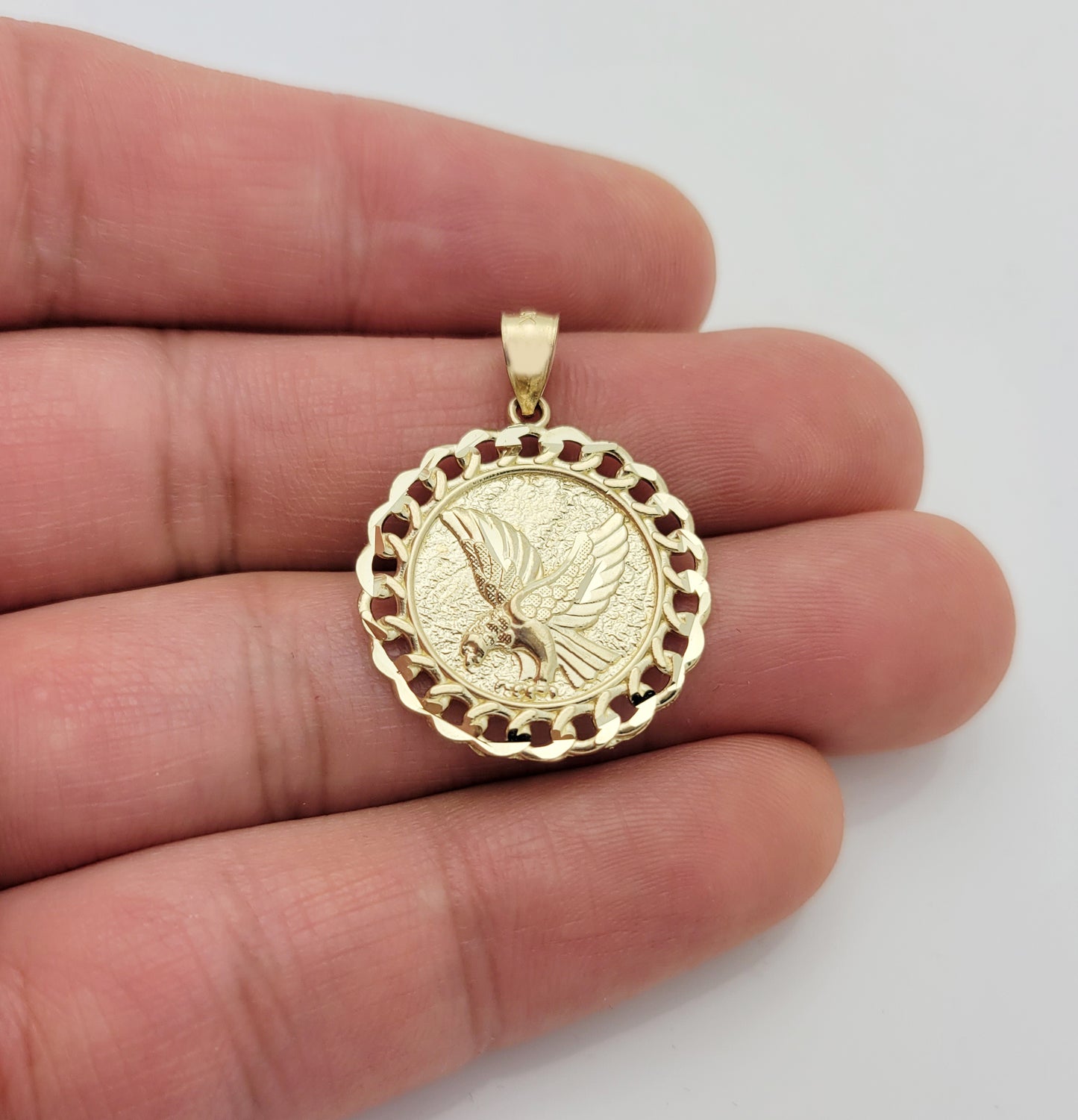 10K Yellow Gold American Eagle Pendant Eagle Medallion Cuban Link Frame