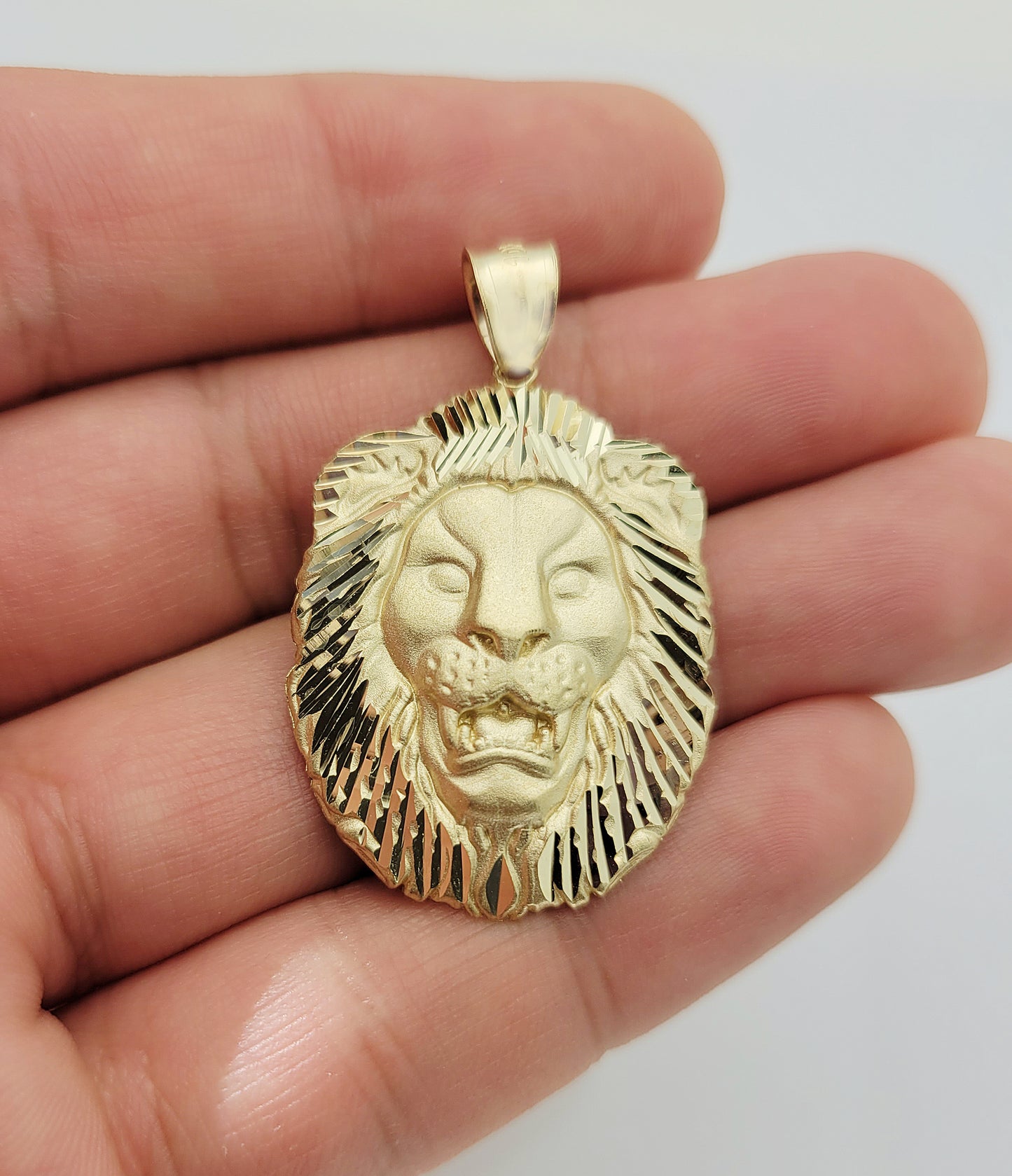 10K Yellow Gold Lion Head Charm Pendant Diamond Cut 1.5 inch