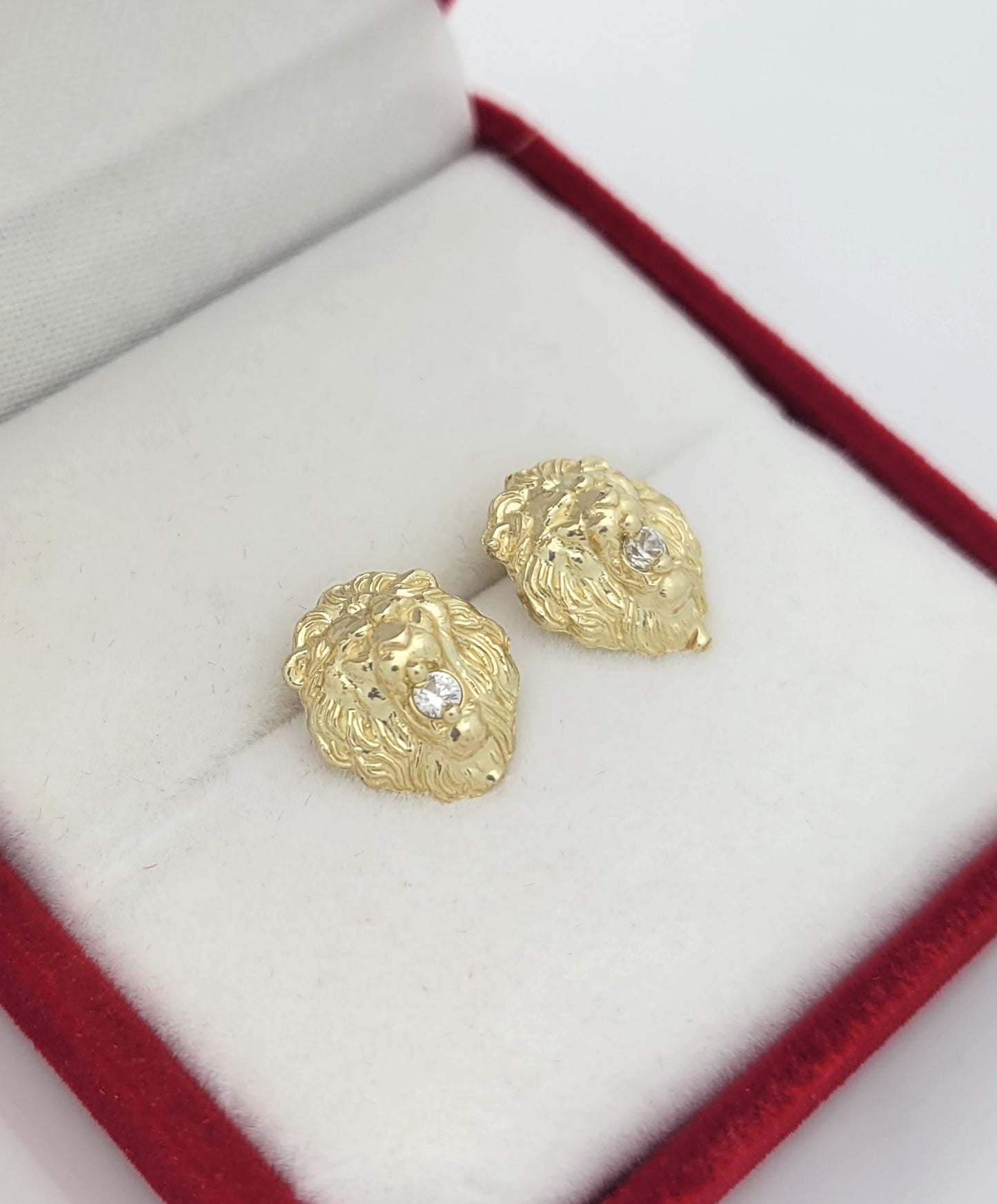 10K Yellow Gold Lion Head Earrings 0.45 inch